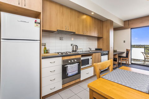 508 Stupendous Sunsets & Views Pool Gym Parking - Accommodation Georgetown 19