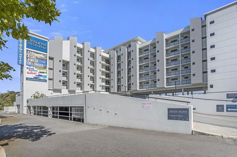 508 Stupendous Sunsets & Views Pool Gym Parking - Accommodation Georgetown 36