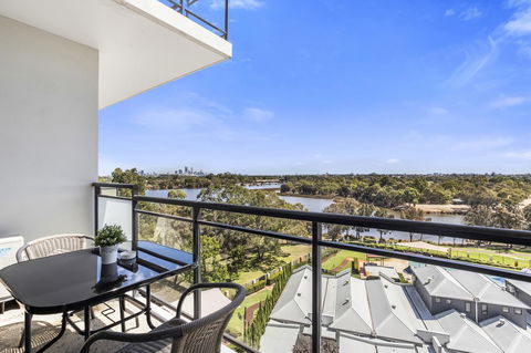 508 Stupendous Sunsets & Views Pool Gym Parking - Accommodation Georgetown 25