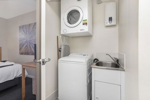 508 Stupendous Sunsets & Views Pool Gym Parking - Accommodation Georgetown 24