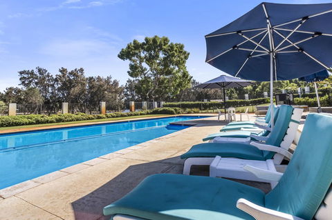 508 Stupendous Sunsets & Views Pool Gym Parking - Accommodation Georgetown 29