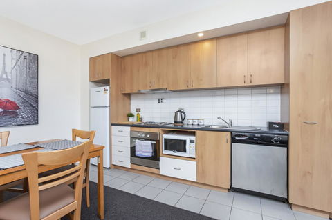 508 Stupendous Sunsets & Views Pool Gym Parking - Accommodation Georgetown 17
