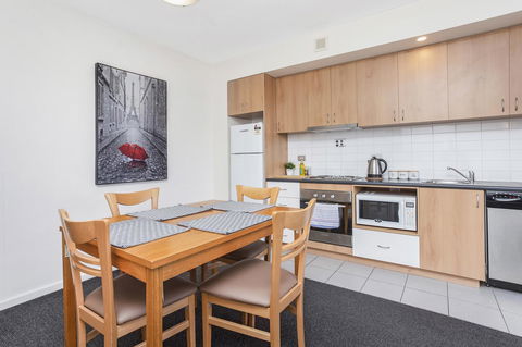 508 Stupendous Sunsets & Views Pool Gym Parking - Accommodation Georgetown 13