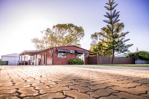 The Bothy Lancelin Family Retreat - Accommodation Georgetown 0