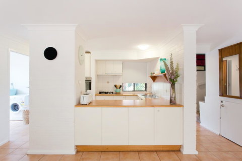 Monument Hill Townhouse - Fremantle - Accommodation Georgetown 19