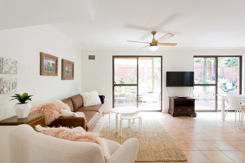 Monument Hill Townhouse - Fremantle - Accommodation Georgetown 14
