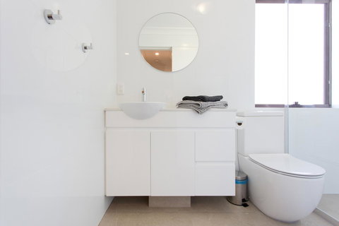 Monument Hill Townhouse - Fremantle - Accommodation Georgetown 4