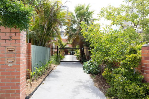 Monument Hill Townhouse - Fremantle - Accommodation Georgetown 26