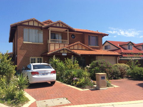 Crossland House - Accommodation Georgetown 12
