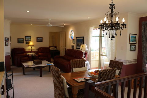 Crossland House - Accommodation Georgetown 17