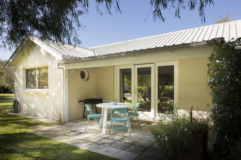 Whitesands Holiday Villas - Accommodation Georgetown 0