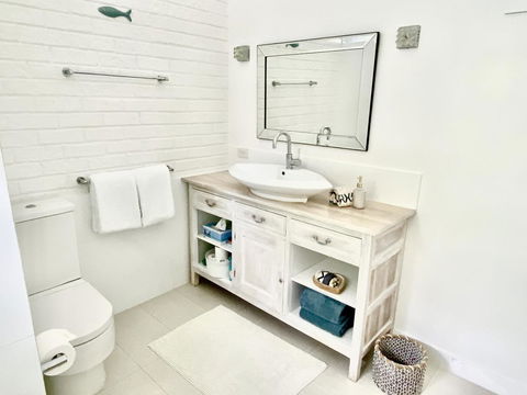 Whitesands Holiday Villas - Accommodation Georgetown 3