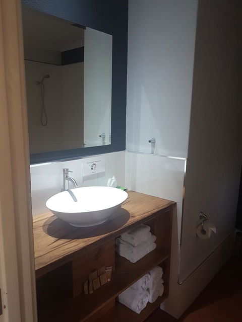 Adamsons Riverside Accommodation - Accommodation Georgetown 4