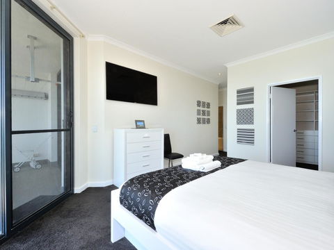 Nautilus By Rockingham Apartments - Accommodation Georgetown 3