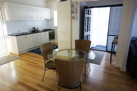 Ada South Fremantle - Accommodation Georgetown 9