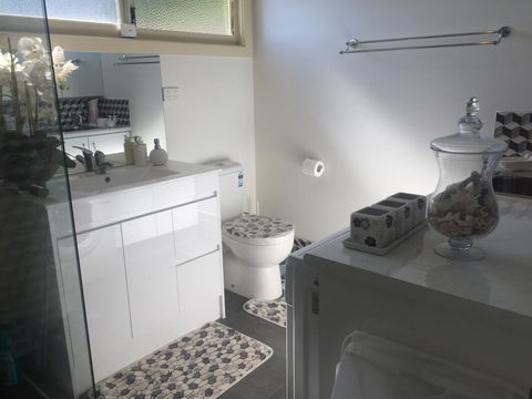 Bright & Beautiful Home On The Hills! - Accommodation Georgetown 22