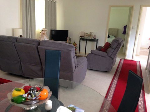 Bright & Beautiful Home On The Hills! - Accommodation Georgetown 8