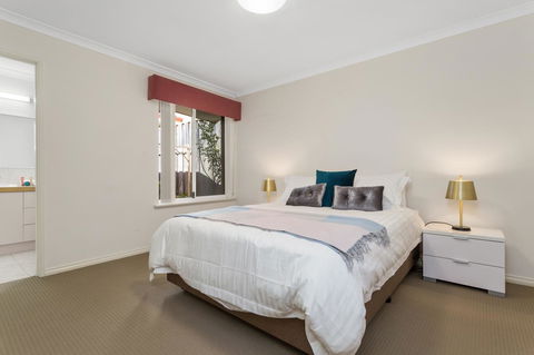Como South Perth Villa - Accommodation Georgetown 19