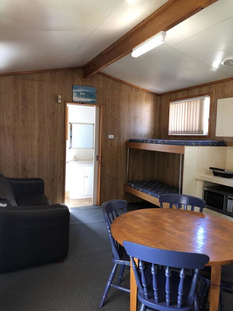 The Aurelian Cabin - Accommodation Georgetown 5