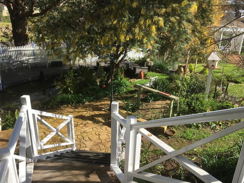 Applegate Lane Chalet - Accommodation Georgetown 18