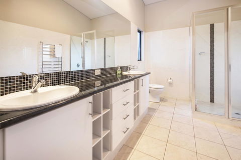 12/26 Yallingup Beach Road - Accommodation Georgetown 10