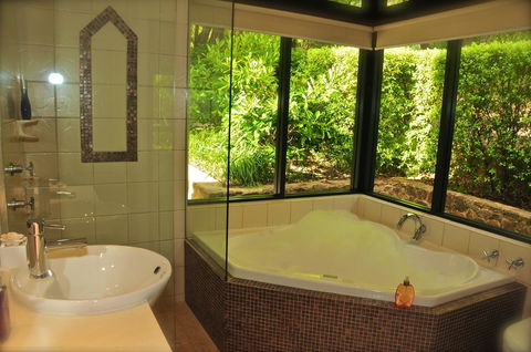 Waterfall Cottages - Accommodation Georgetown 9
