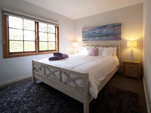 The Farmhouse - Accommodation Georgetown 9