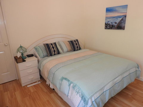 The Royal Dolphin Bed & Breakfast Safety Bay - Accommodation Georgetown 10