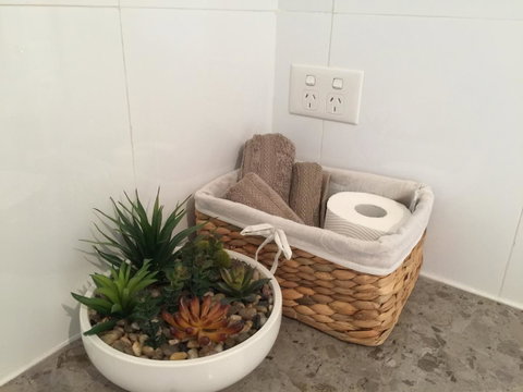 The Royal Dolphin Bed & Breakfast Safety Bay - Accommodation Georgetown 19