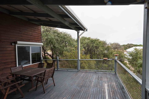 Peppy Beach Ocean Views - Accommodation Georgetown 0