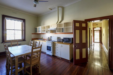 Fremantle Colonial Cottages - Accommodation Georgetown 11