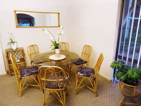 Scarborough & Absolutely Beachfront - Accommodation Georgetown 5