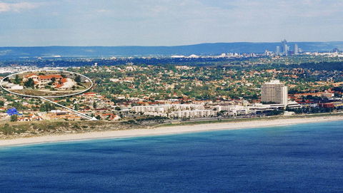Scarborough & Absolutely Beachfront - Accommodation Georgetown 1