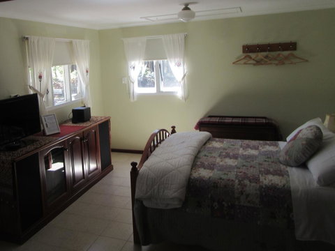 Di's Cabin In Dwellingup - Accommodation Georgetown 10
