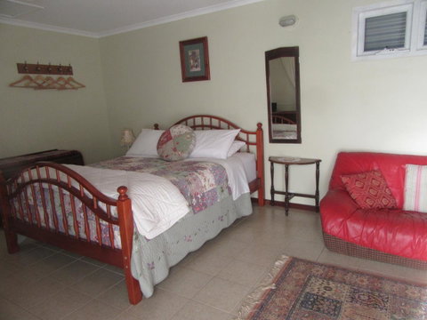 Di's Cabin In Dwellingup - Accommodation Georgetown 9