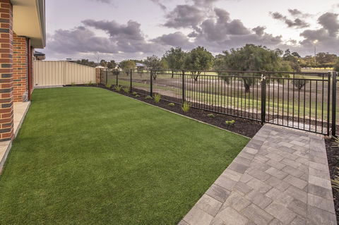 15 Cabot Close - Accommodation Georgetown 24