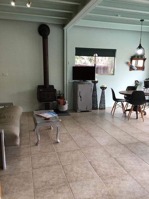 Dunsborough Barn Stay - Accommodation Georgetown 4
