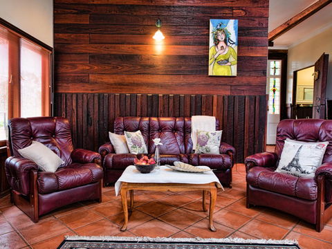 Oak Tree Barn Bridgetown - Accommodation Georgetown 6