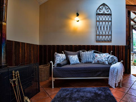 Oak Tree Barn Bridgetown - Accommodation Georgetown 3