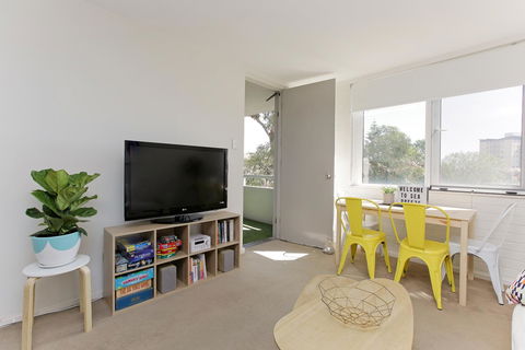 SEA BREEZE â€“ Between Cottesloe Beach & Swan River - Accommodation Georgetown 1