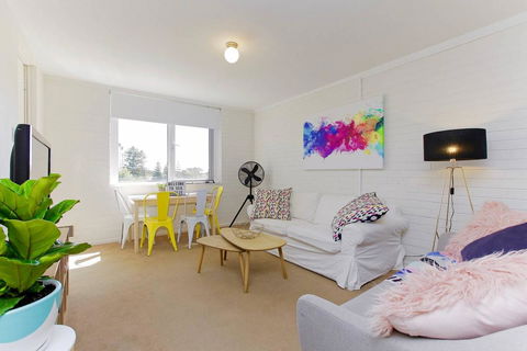 SEA BREEZE â€“ Between Cottesloe Beach & Swan River - Accommodation Georgetown 10