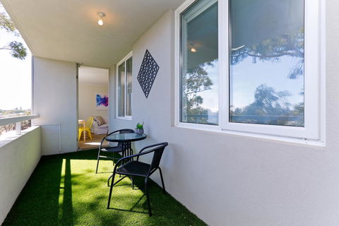SEA BREEZE â€“ Between Cottesloe Beach & Swan River - Accommodation Georgetown 2