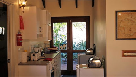 Eleebana Guest House - Accommodation Georgetown 21