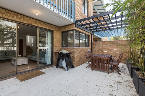 Cottesloe Sea Salt Abode - Executive Escapes - Accommodation Georgetown 10