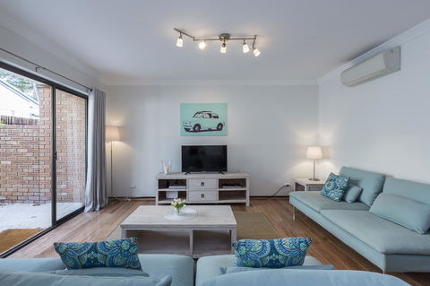 Cottesloe Sea Salt Abode - Executive Escapes - Accommodation Georgetown 3
