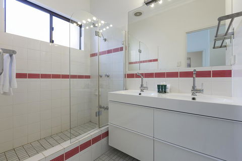 Cottesloe Sea Salt Abode - Executive Escapes - Accommodation Georgetown 11