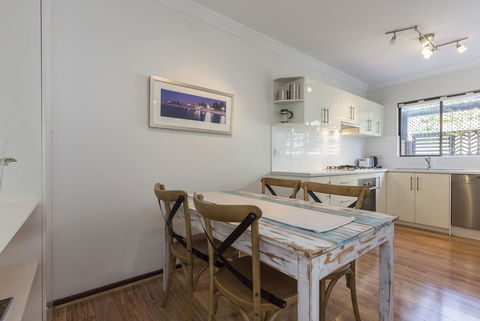 Cottesloe Sea Salt Abode - Executive Escapes - Accommodation Georgetown 6