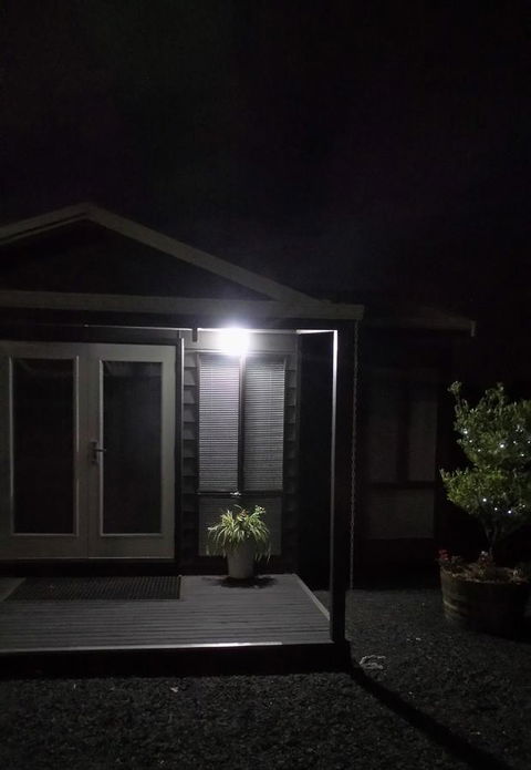 Windfall Estate Vineyard Cottage - Accommodation Georgetown 16