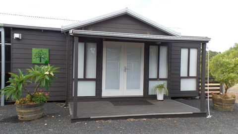 Windfall Estate Vineyard Cottage - Accommodation Georgetown 15