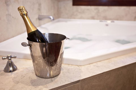 Caves House Hotel & Apartments Yallingup - Accommodation Georgetown 1